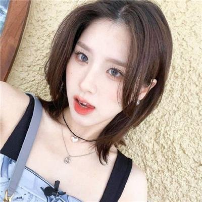 男人女人向前走